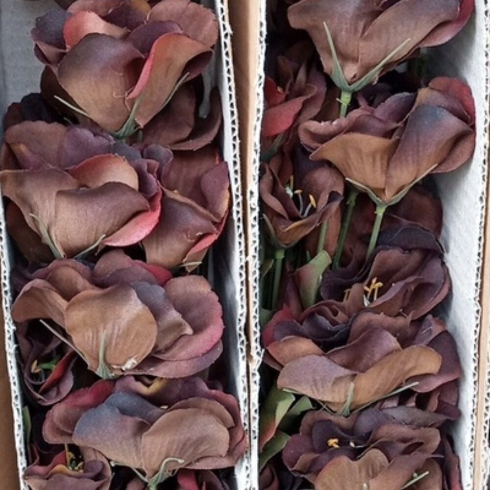 2 Dozen Micro Peach Buttercup Spray Dark Brown